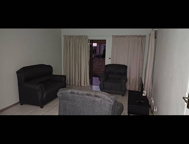 2 BEDROOM TOWNHOUSE TO LET IN SASOLBURG EXT 11